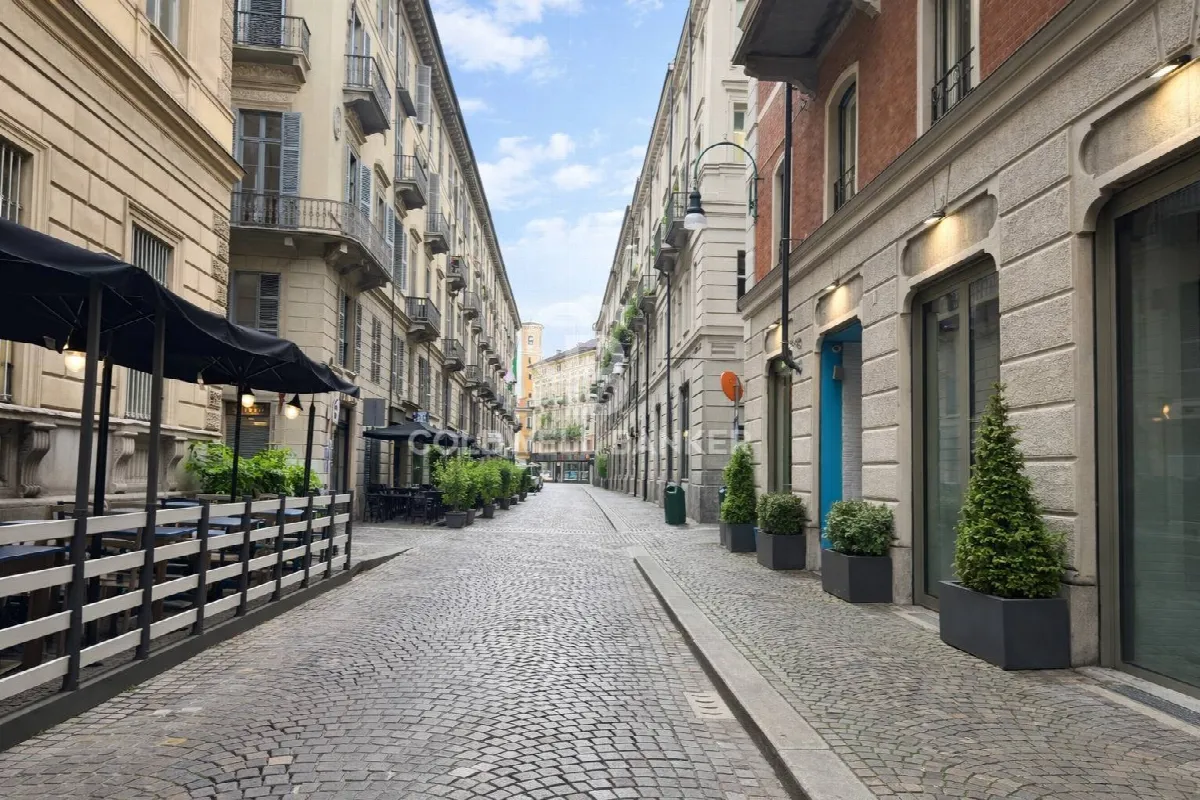 Appartamento in vendita a Torino, Centro - foto 1