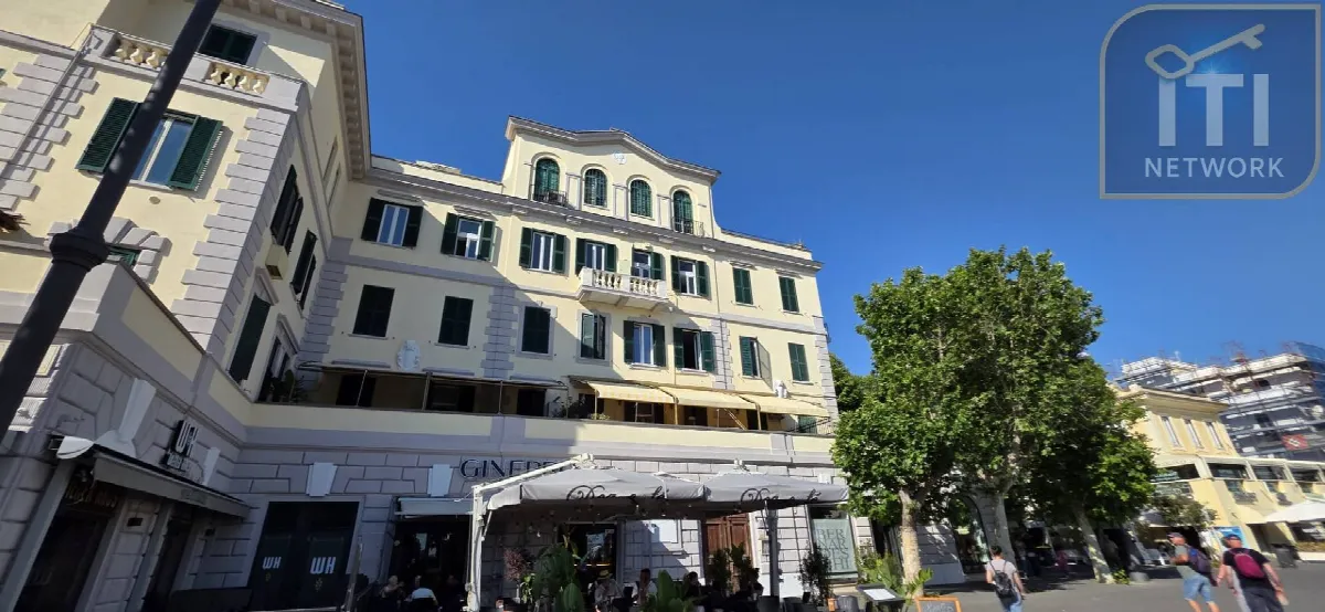 Appartamento in vendita a Roma, Ostia Centro - foto 1