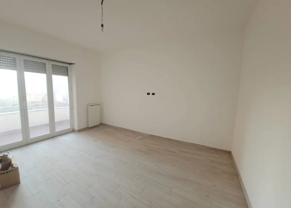 Appartamento in vendita a Pomezia, Torvaianica - foto 2