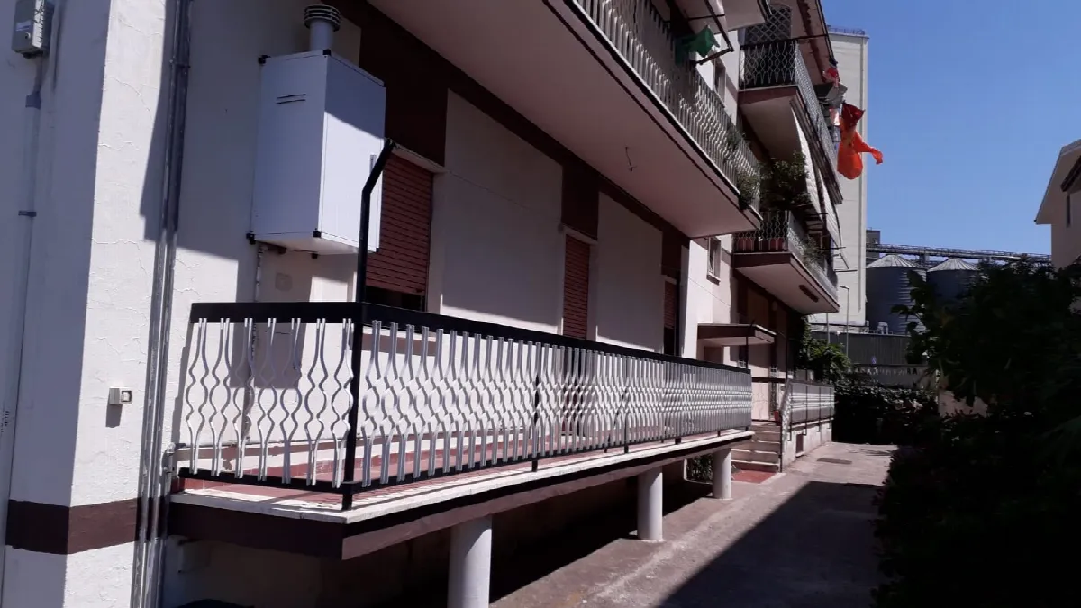 Appartamento in vendita a Pomezia, Centro - foto 3
