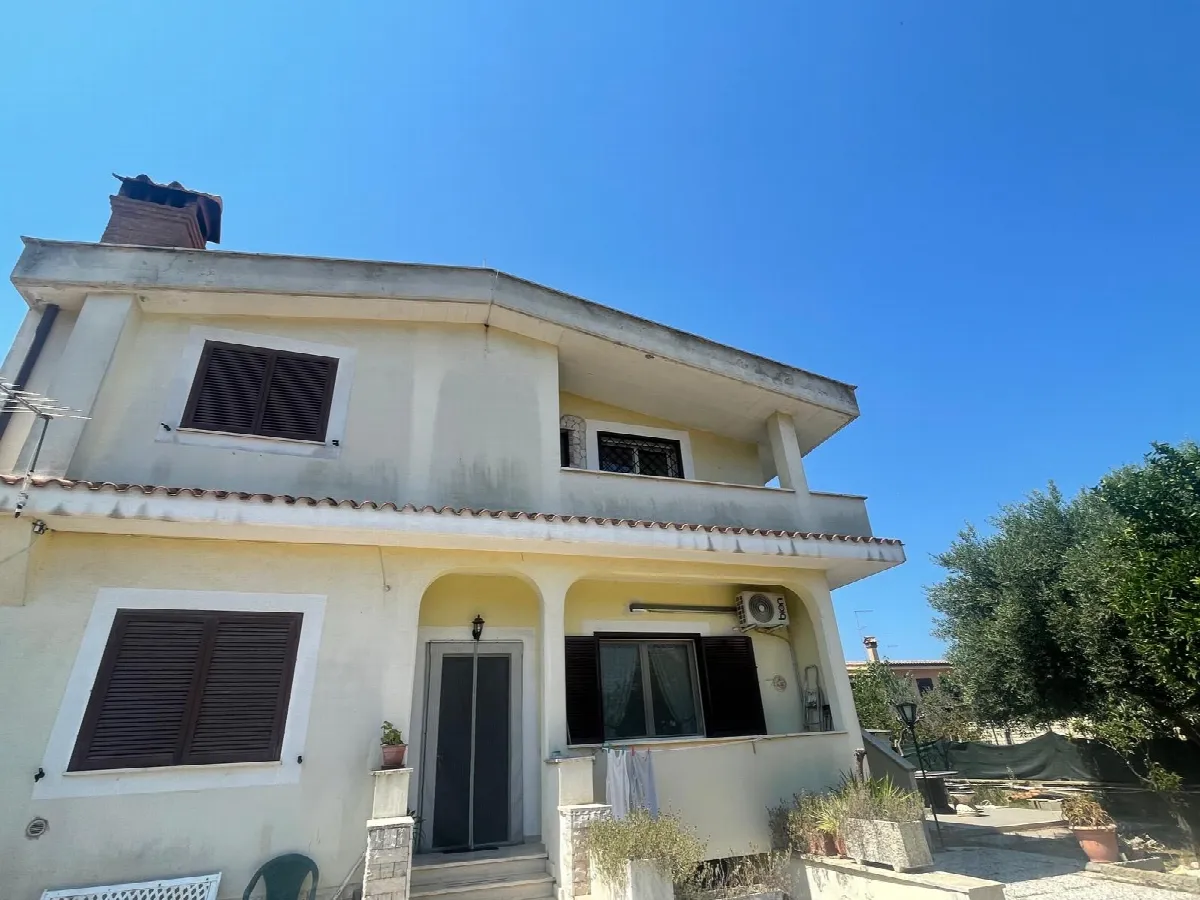 Appartamento in vendita a Pomezia, Torvaianica Alta - foto 1