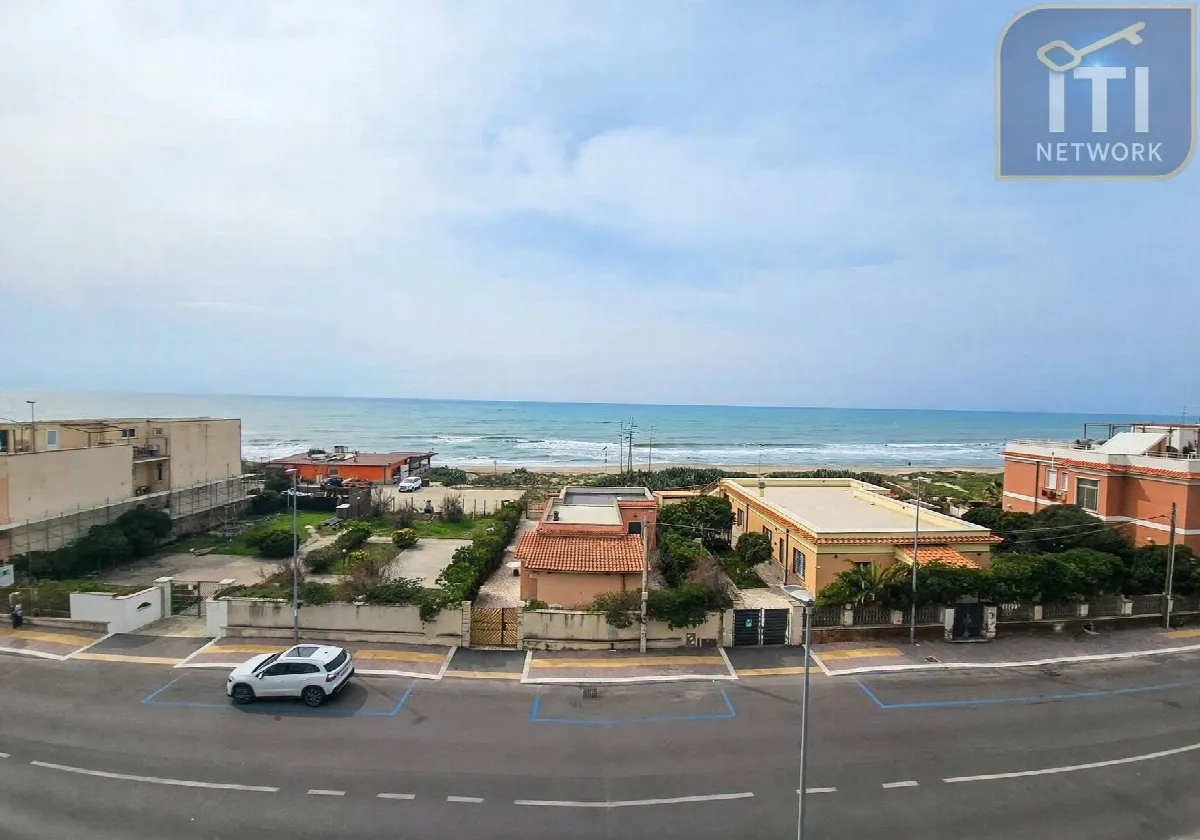 Attico/Mansarda in vendita a Pomezia, Torvaianica - foto 1