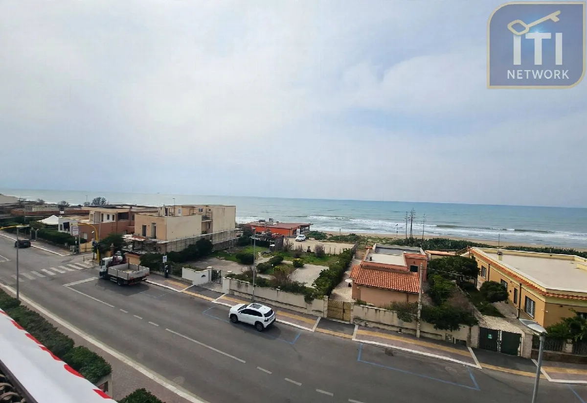Attico/Mansarda in vendita a Pomezia, Torvaianica - foto 2