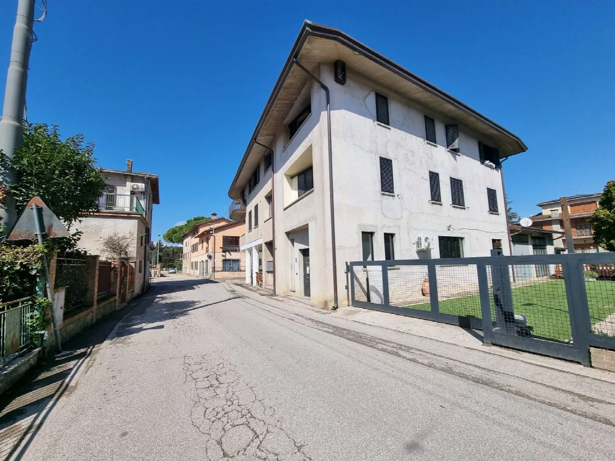 Appartamento in vendita a Deruta, San Nicolò di Celle - foto 1