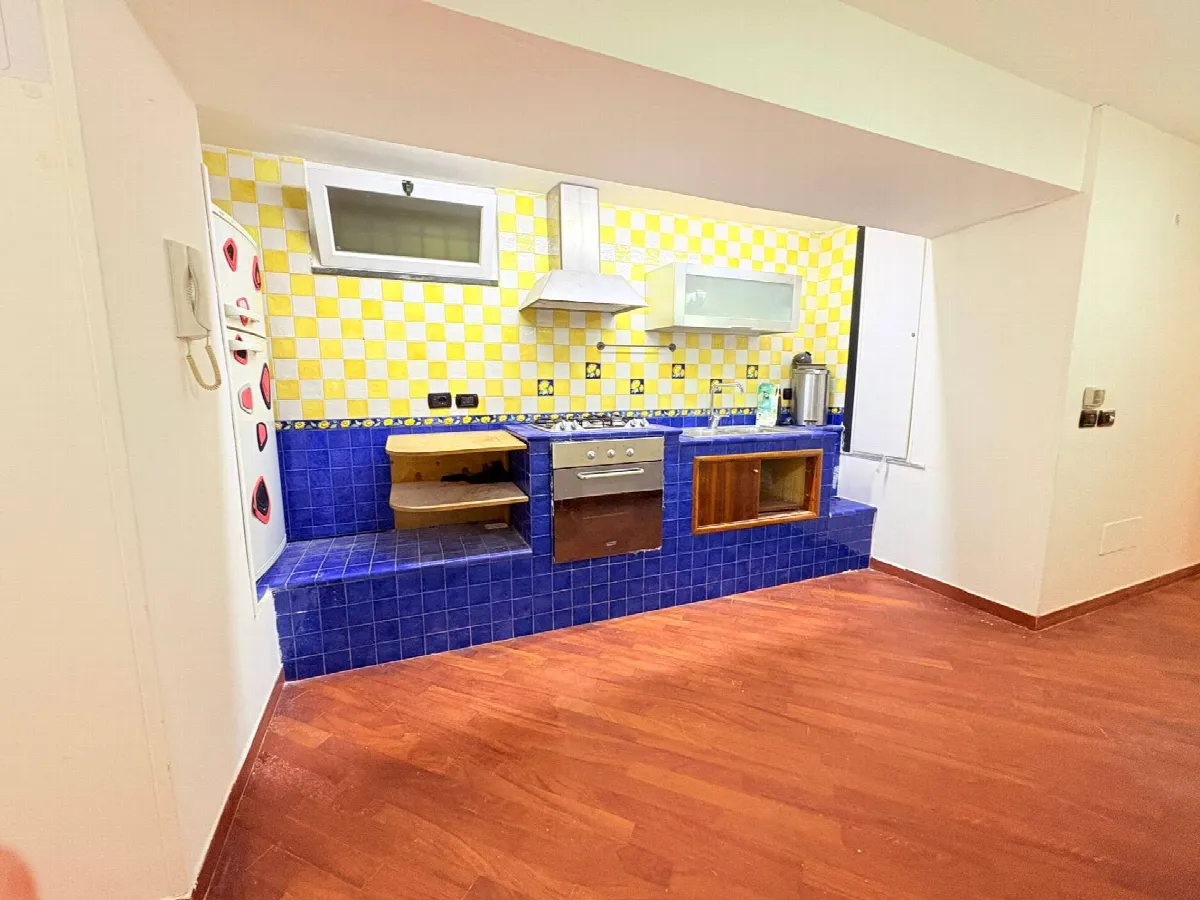 Appartamento in vendita a Napoli, San Ferdinando - foto 1
