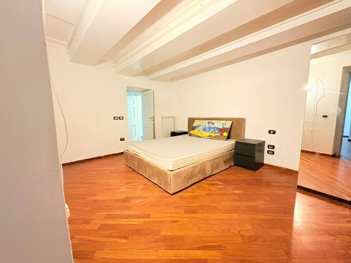 Appartamento in vendita a Napoli, San Ferdinando - foto 10