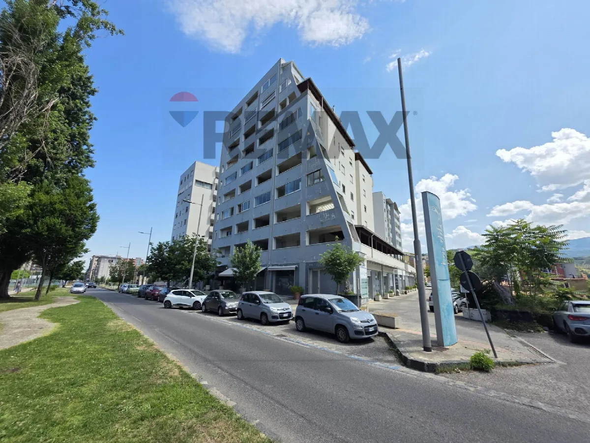 Appartamento in vendita a Cosenza, Viale Mancini - foto 2