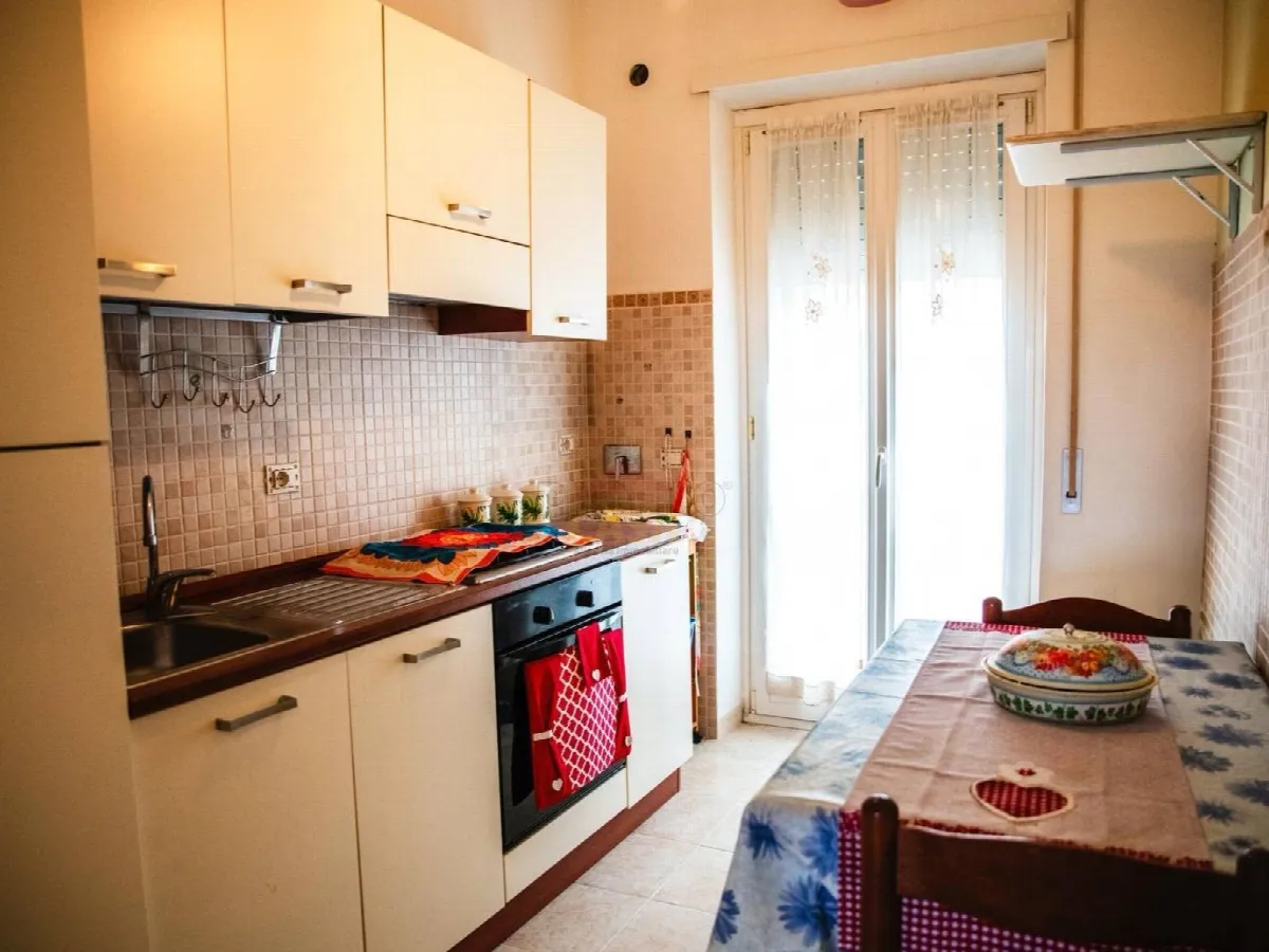 Appartamento in vendita a Pomezia, Torvaianica - foto 2