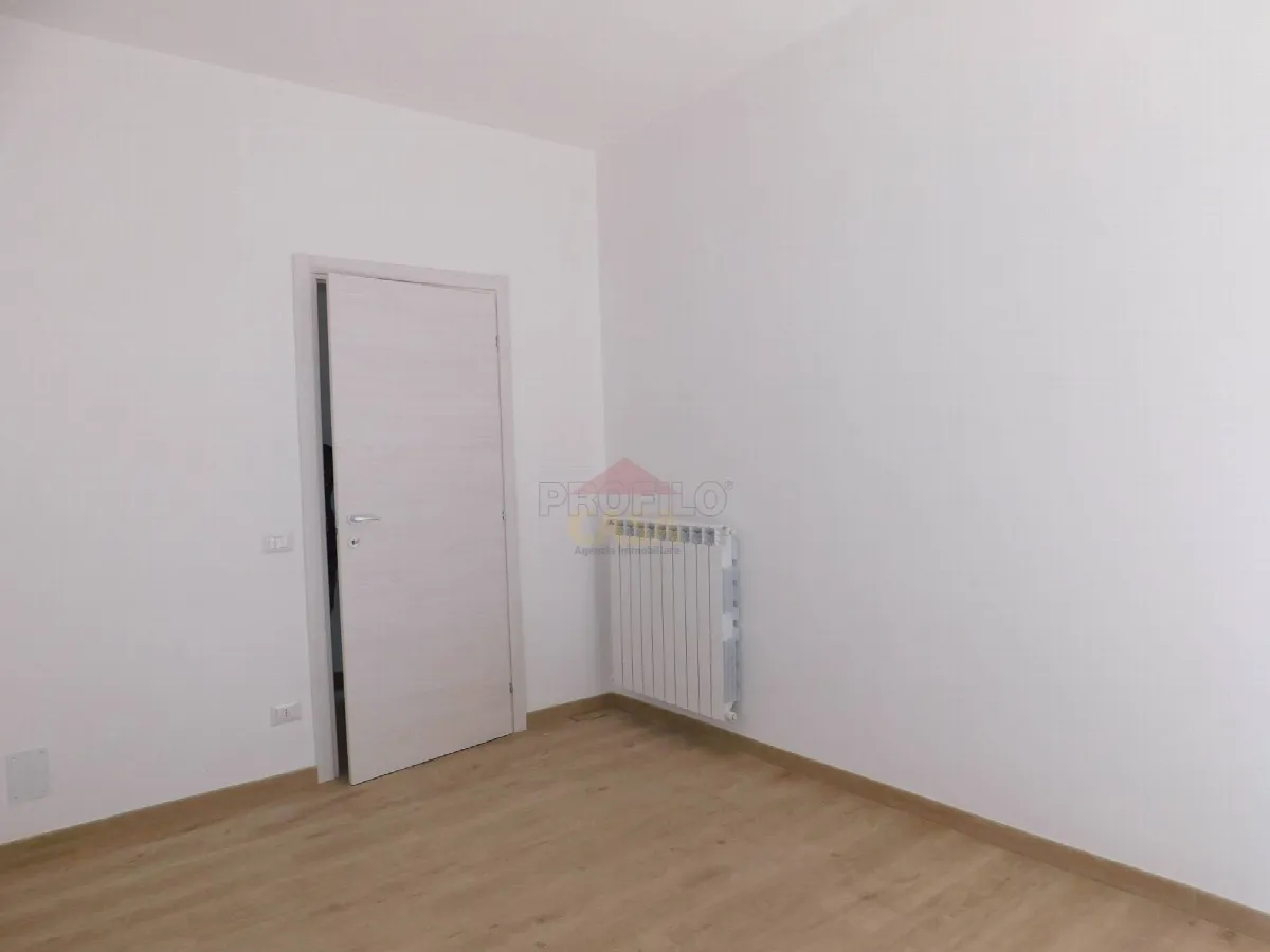 Appartamento in vendita a Mentana, Castelchiodato - foto 8