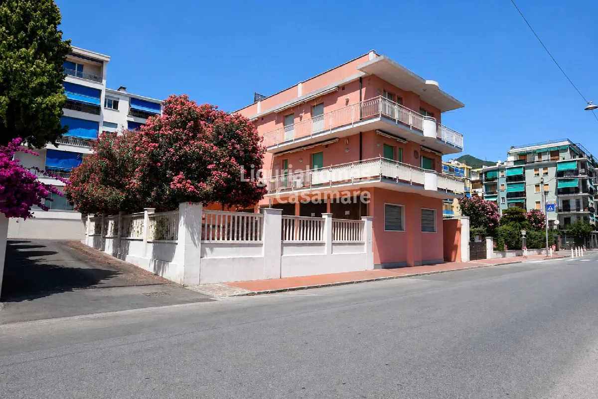 Appartamento in vendita a Alassio - foto 1