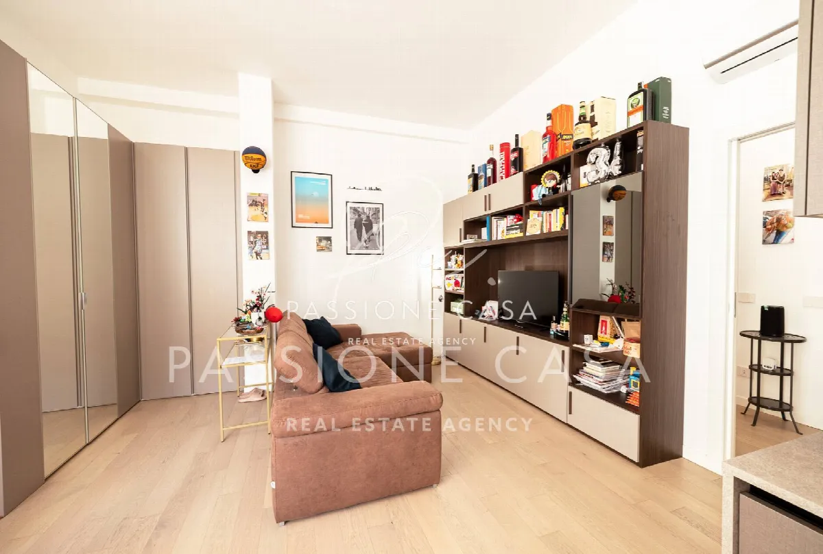 Appartamento in vendita a Milano, Lorenteggio - foto 2