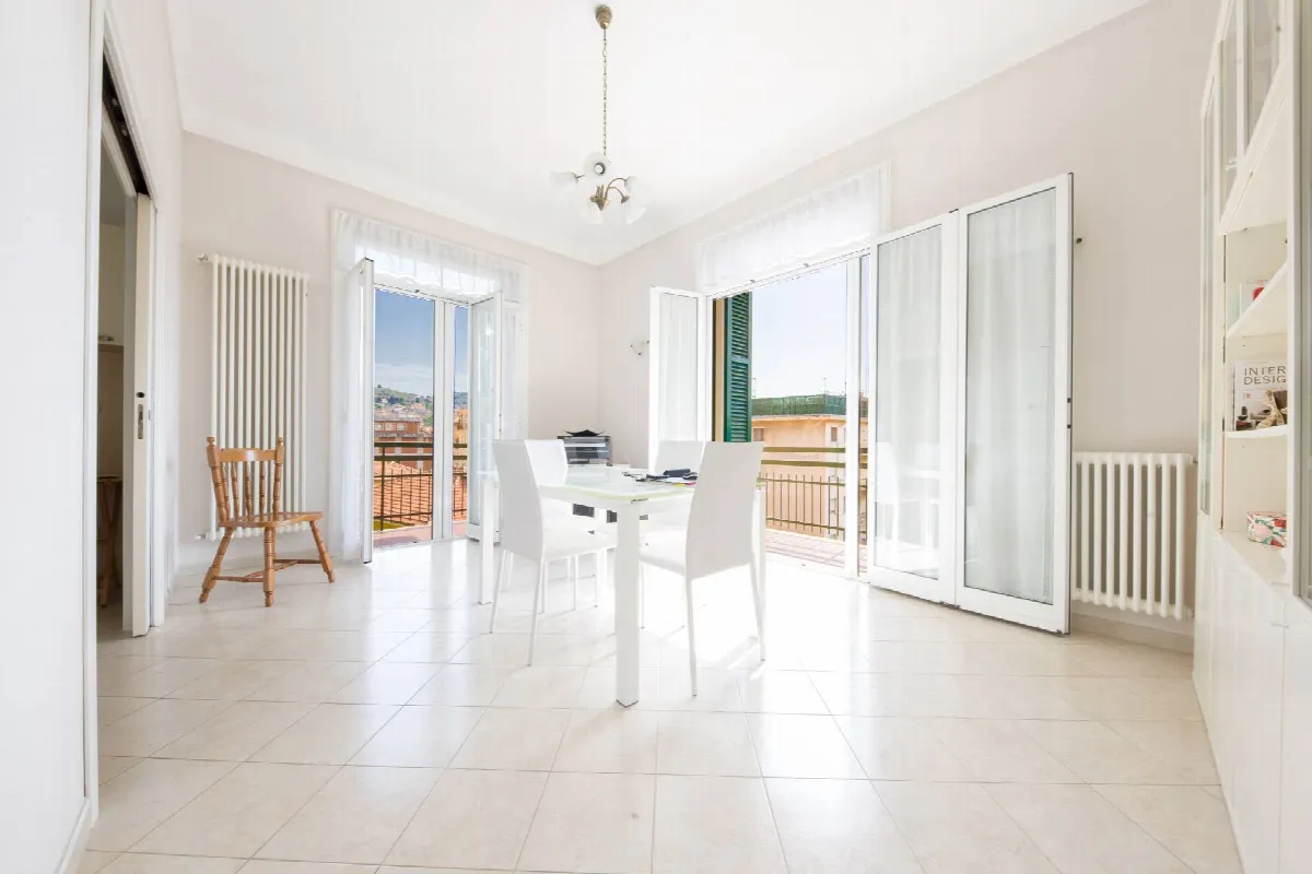 Appartamento in vendita a Imperia - foto 1