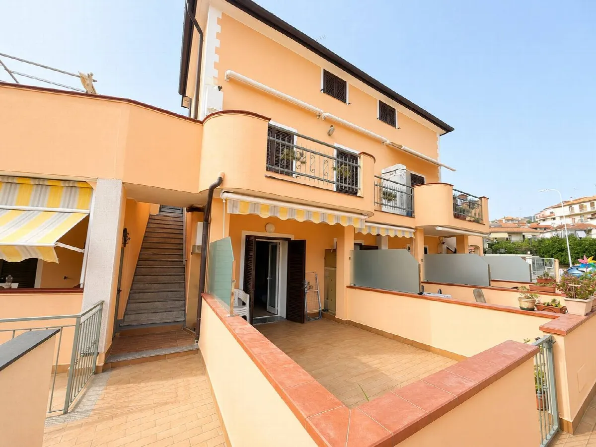 Appartamento in vendita a San Bartolomeo al Mare, Pairola - foto 1
