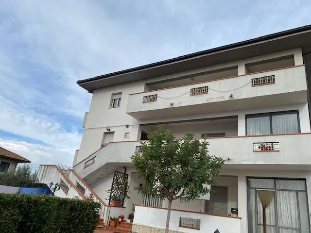 Appartamento in vendita a Sant'Omero, Garrufo - foto 1