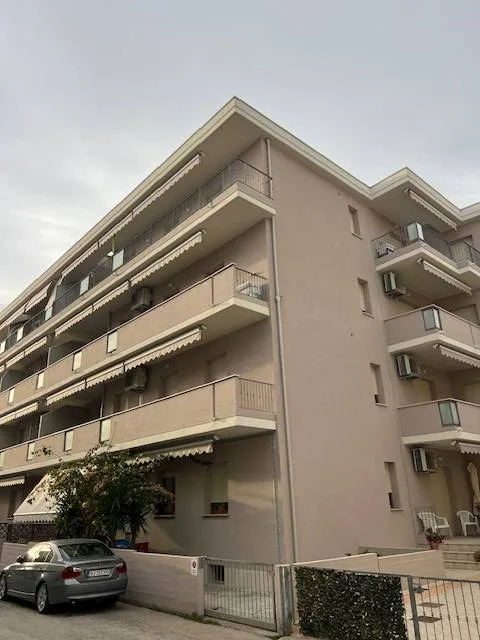 Appartamento in vendita a Alba Adriatica, Zona Mare - foto 1