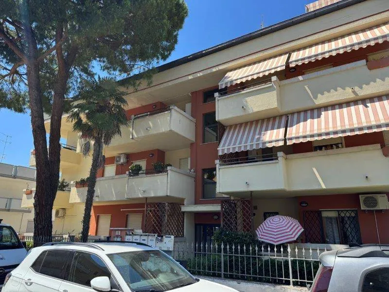 Appartamento in vendita a Alba Adriatica, Zona Mare - foto 1