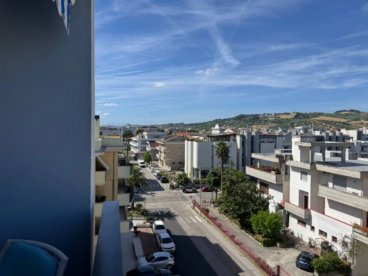 Appartamento in vendita a Alba Adriatica, Zona Mare - foto 3
