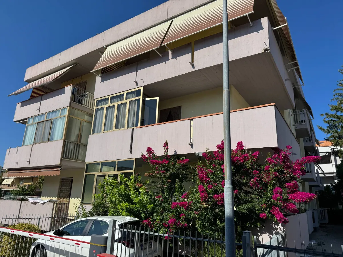 Appartamento in vendita a Alba Adriatica, Zona Mare - foto 1