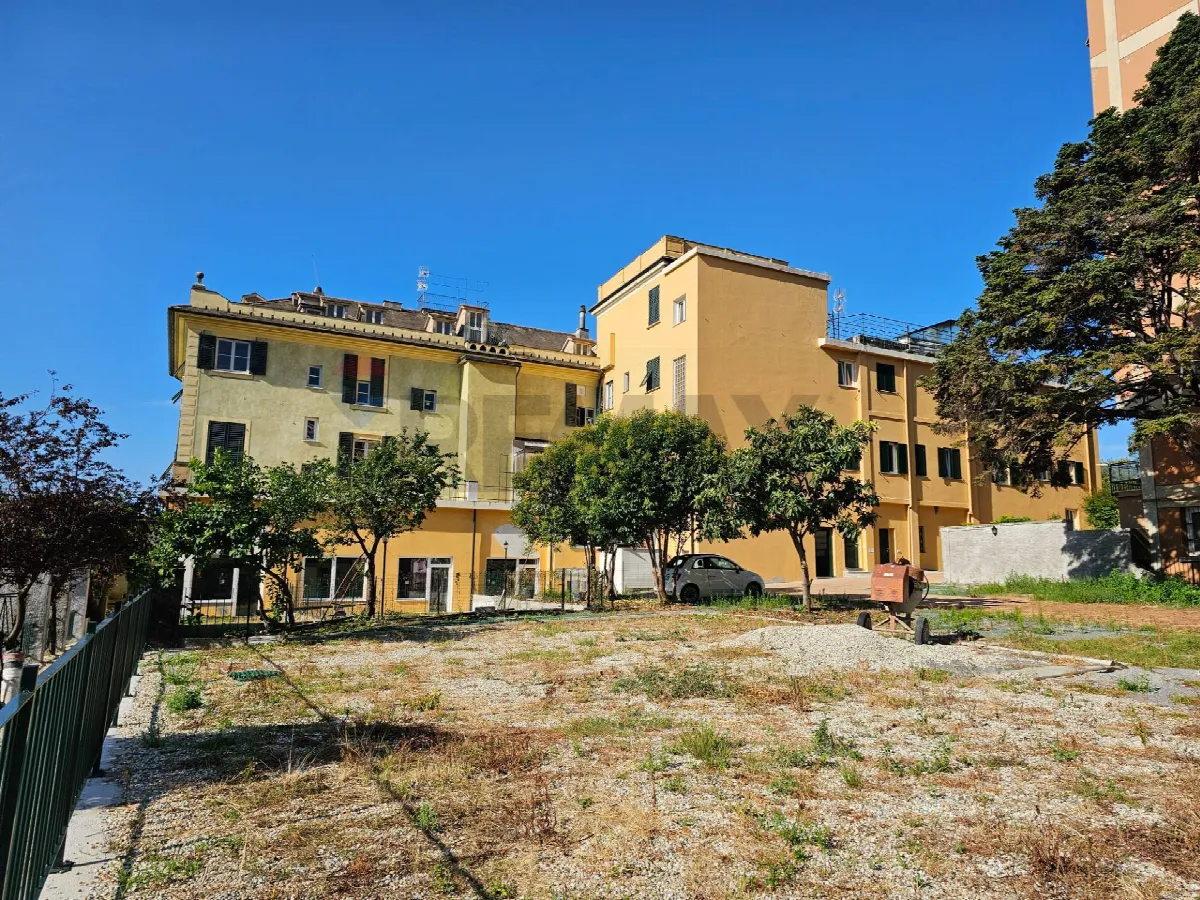 Appartamento in vendita a Genova, Sestri Ponente - foto 2