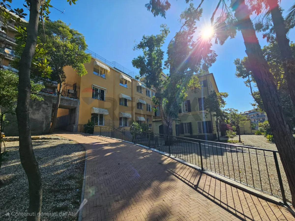 Appartamento in vendita a Genova, Sestri Ponente - foto 1