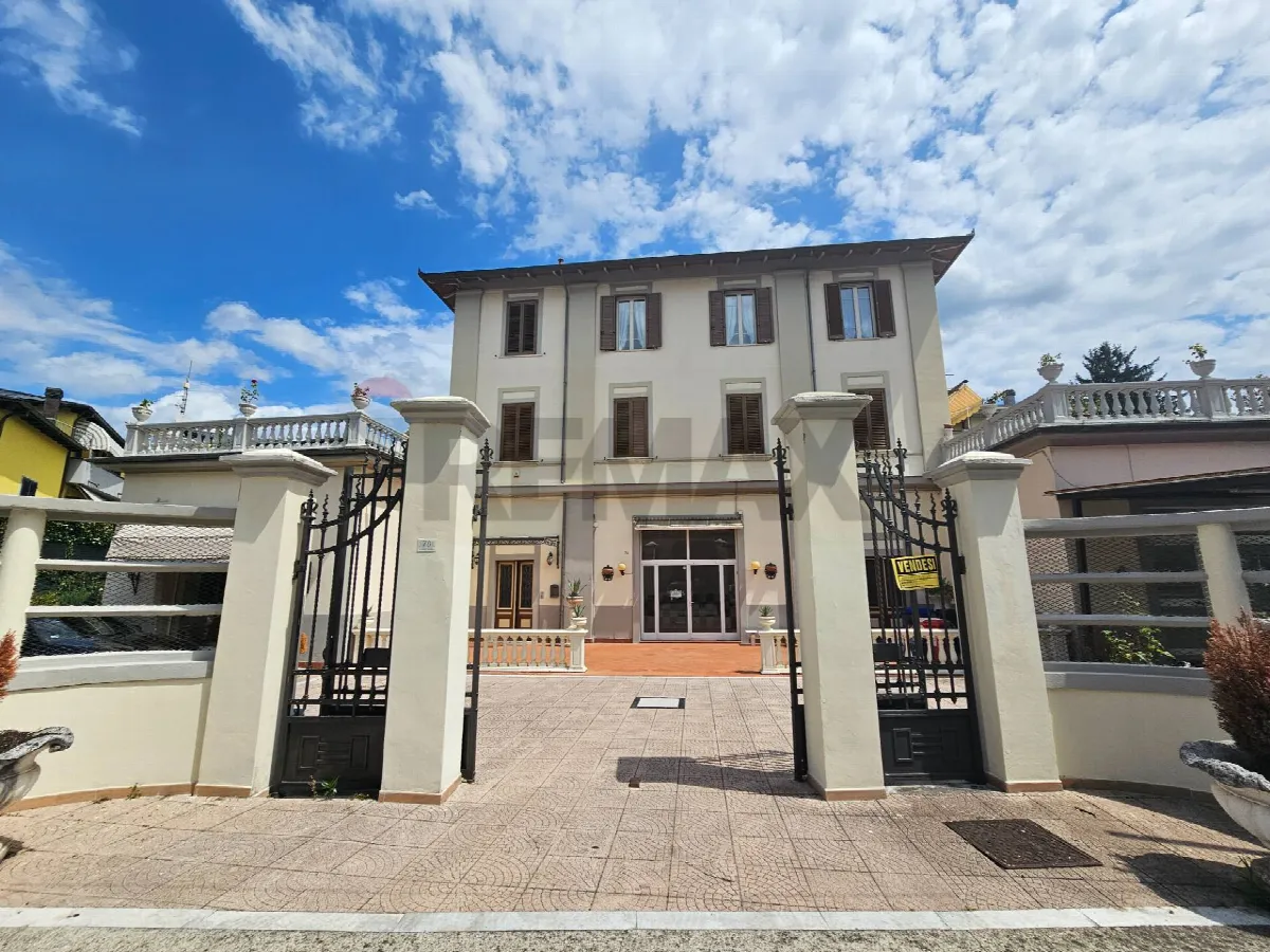 Appartamento in vendita a Villafranca in Lunigiana, Zona Centro - foto 2