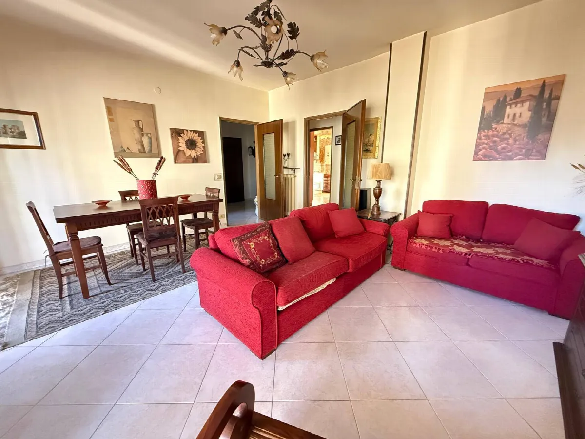 Appartamento in vendita a San Nicola la Strada - foto 4