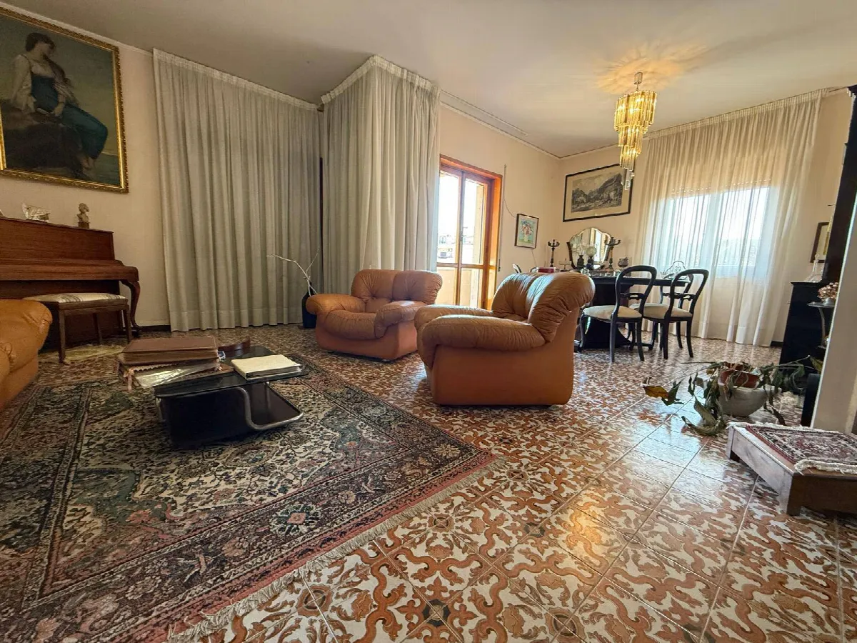 Appartamento in vendita a Caserta, Caserta Ferrarecce - foto 2