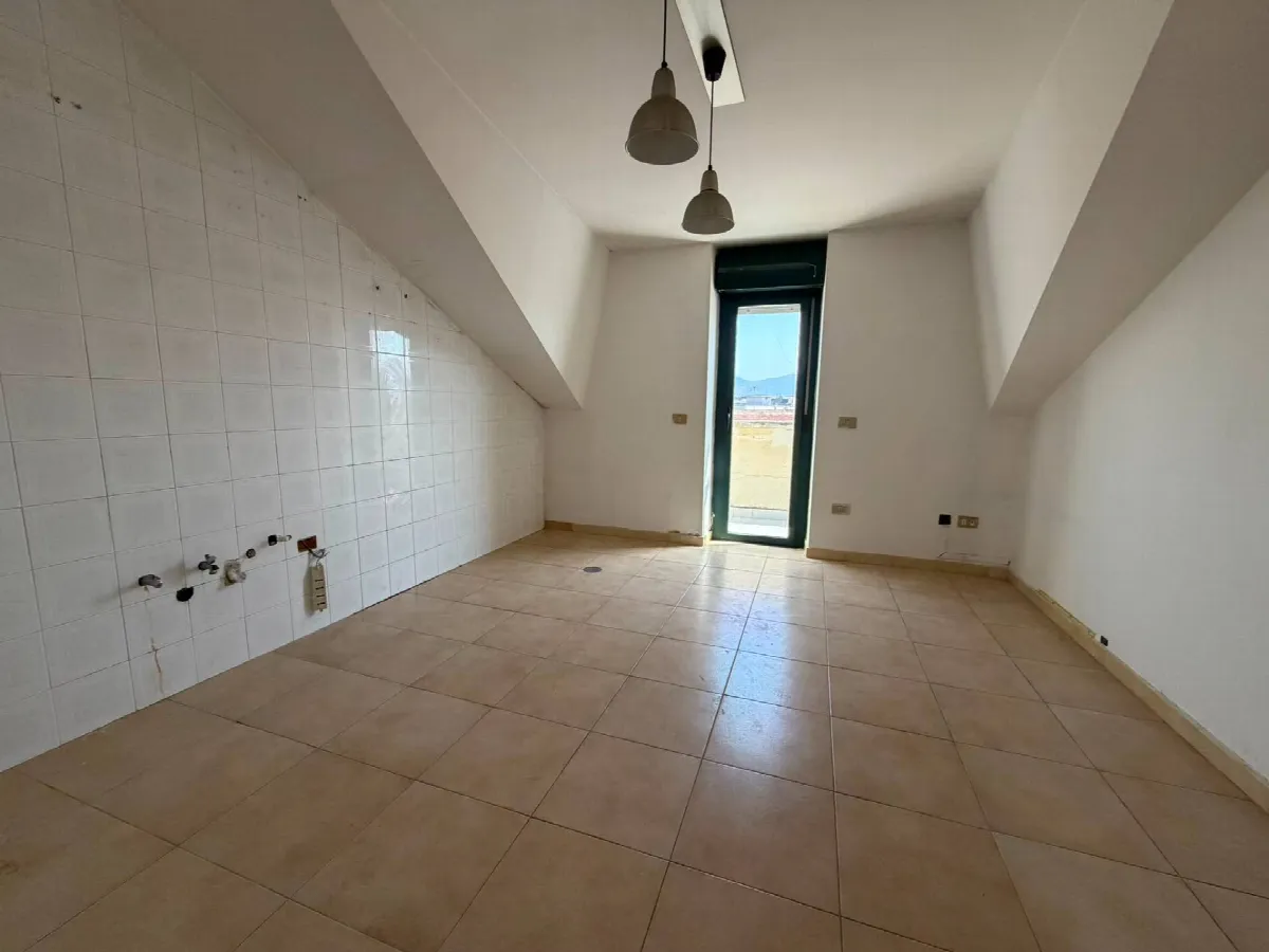 Appartamento in vendita a San Nicola la Strada - foto 9