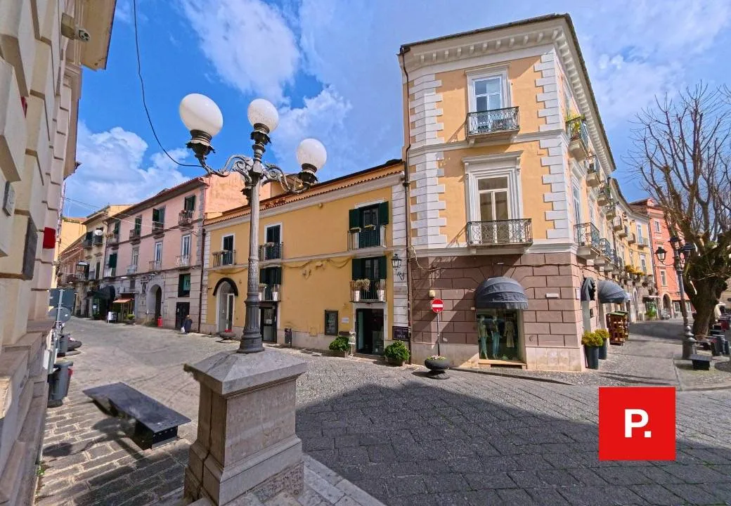 Appartamento in vendita a Caserta, Centro - foto 1