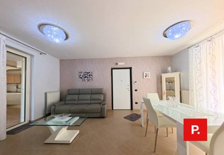 Appartamento in vendita a Caserta, Tredici - foto 2