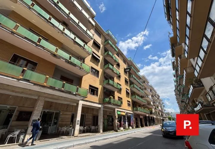 Appartamento in vendita a Caserta, Centro - foto 1