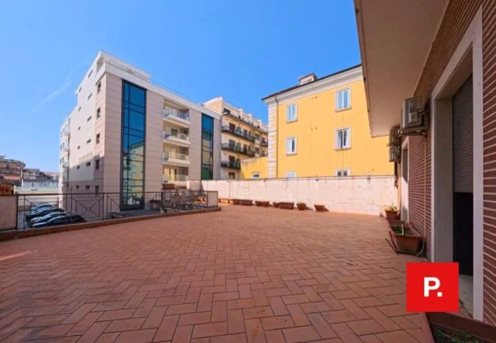 Appartamento in vendita a Caserta, Centro - foto 5