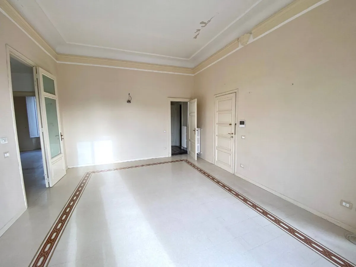 Appartamento in vendita a Viareggio, Centro - foto 2