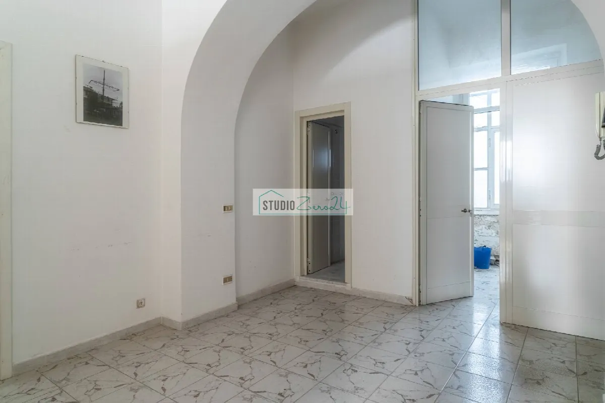 Appartamento in vendita a Massa, Centro storico - foto 9