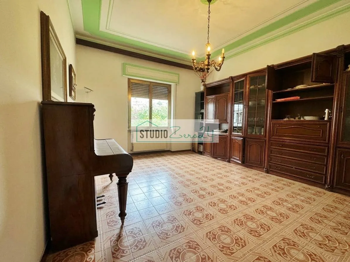 Appartamento in vendita a Massa, Borgo del Ponte - foto 3