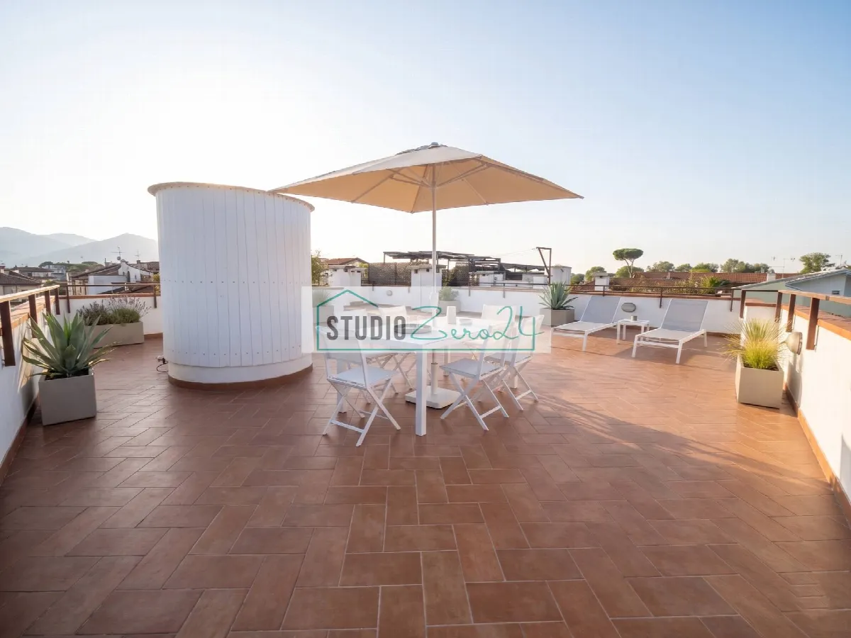 Appartamento in vendita a Massa, Marina di Massa - foto 1