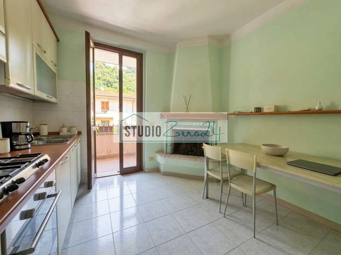 Appartamento in vendita a Montignoso, Piazza - foto 4