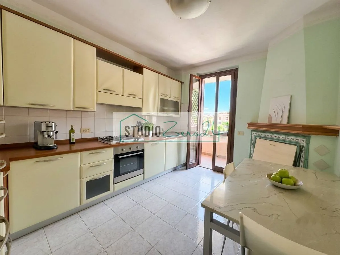 Appartamento in vendita a Montignoso, Piazza - foto 5