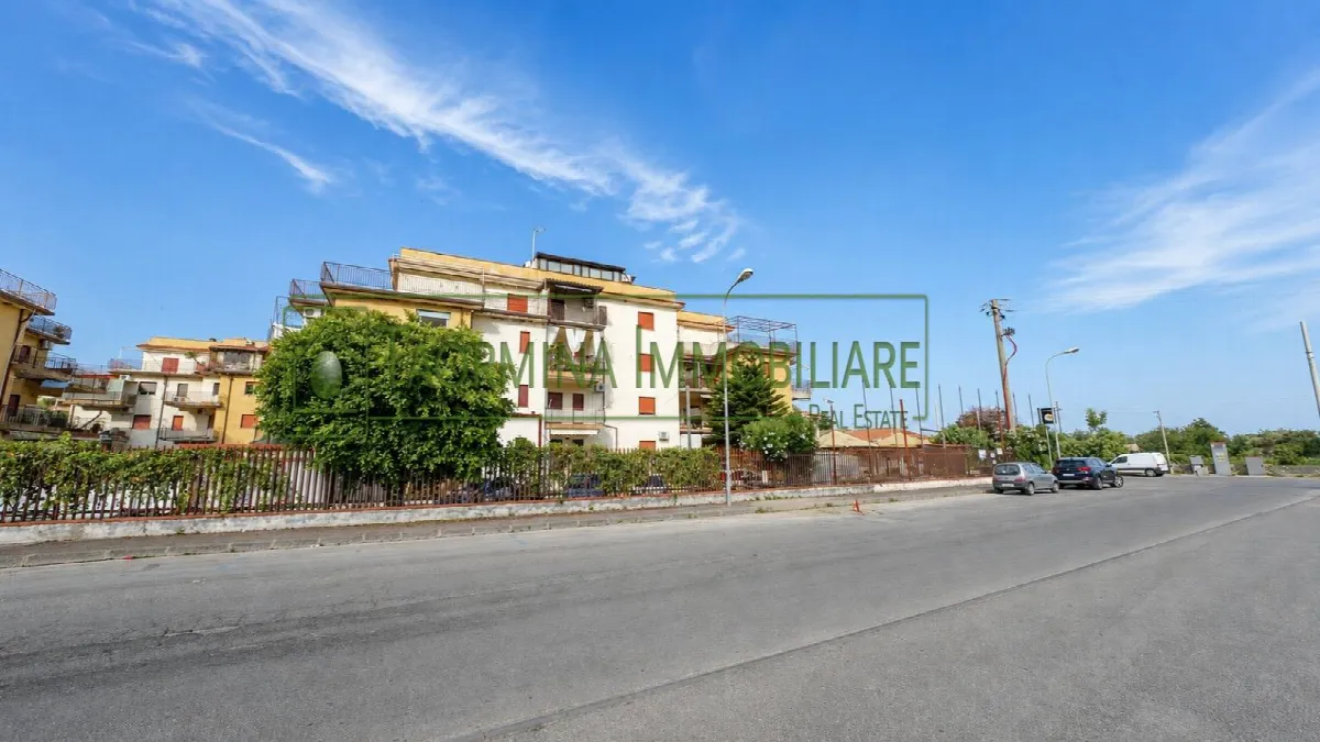 Appartamento in vendita a Giardini-Naxos, Giardini - foto 2
