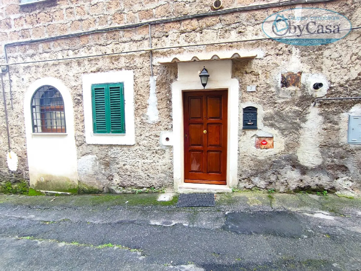 Appartamento 2 locali in vendita a Bassano Romano - foto 1