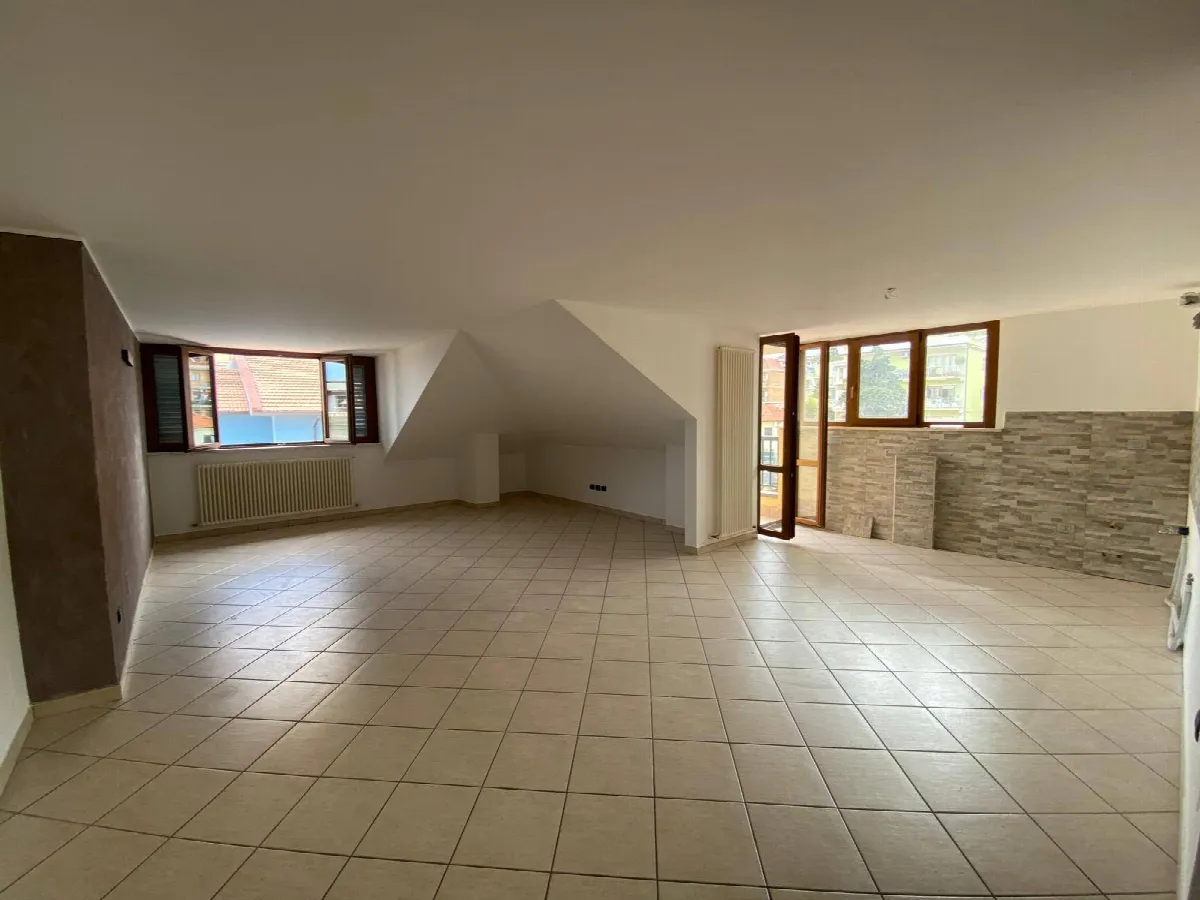 Appartamento in vendita a San Benedetto del Tronto, Zona Ascolani - foto 2