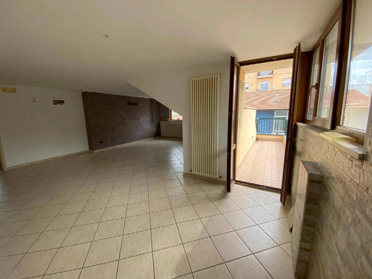 Appartamento in vendita a San Benedetto del Tronto, Zona Ascolani - foto 3