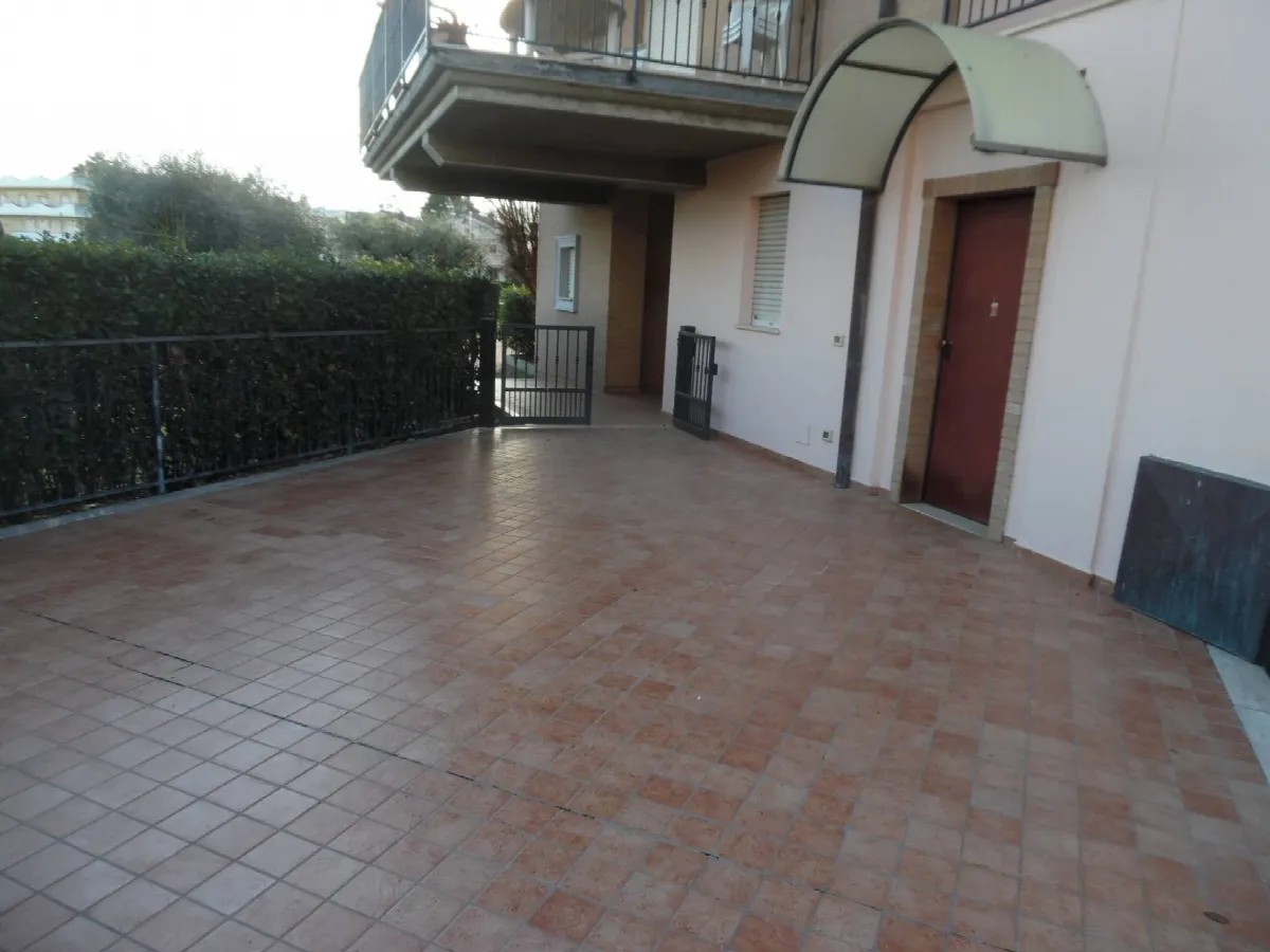 Appartamento in vendita a Martinsicuro, Zona Mare - foto 3