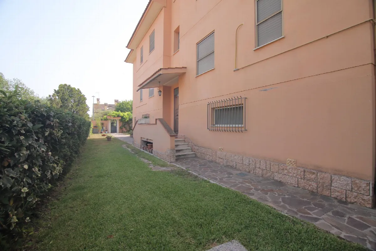 3 locali in vendita a Roma, Ostia Antica - foto 3