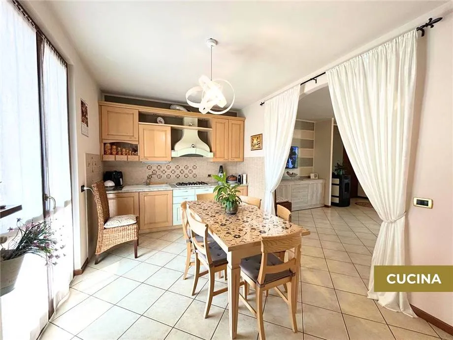 Appartamento in vendita a Adrara San Martino - foto 5