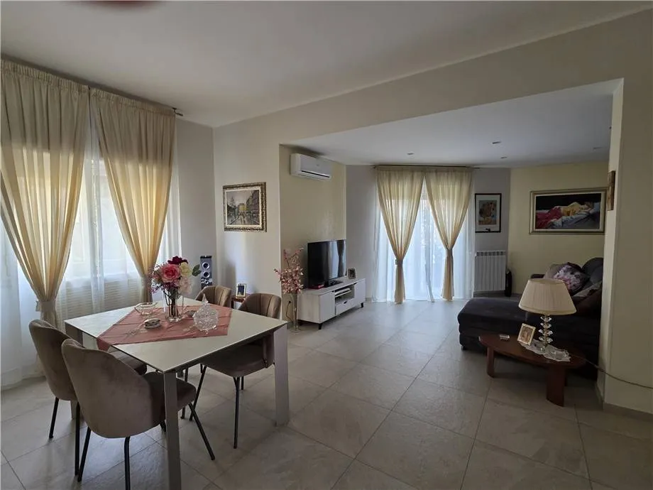 Appartamento in vendita a Messina - Viale dei Tigli, 15 - foto 2