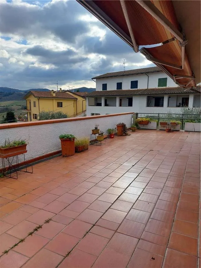 Appartamento in vendita a Carmignano - MONTALBIOLO - foto 2