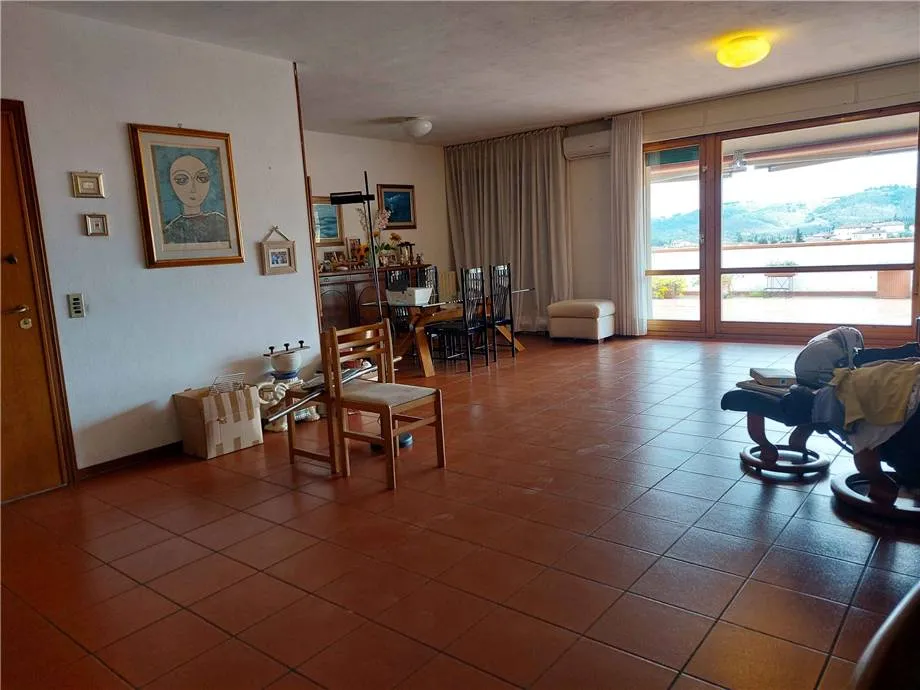 Appartamento in vendita a Carmignano - MONTALBIOLO - foto 3