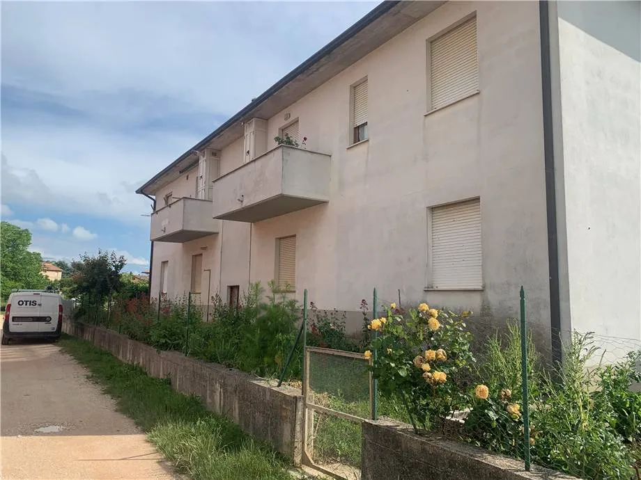 Appartamento in vendita a Gualdo Cattaneo - San Terenziano - foto 2