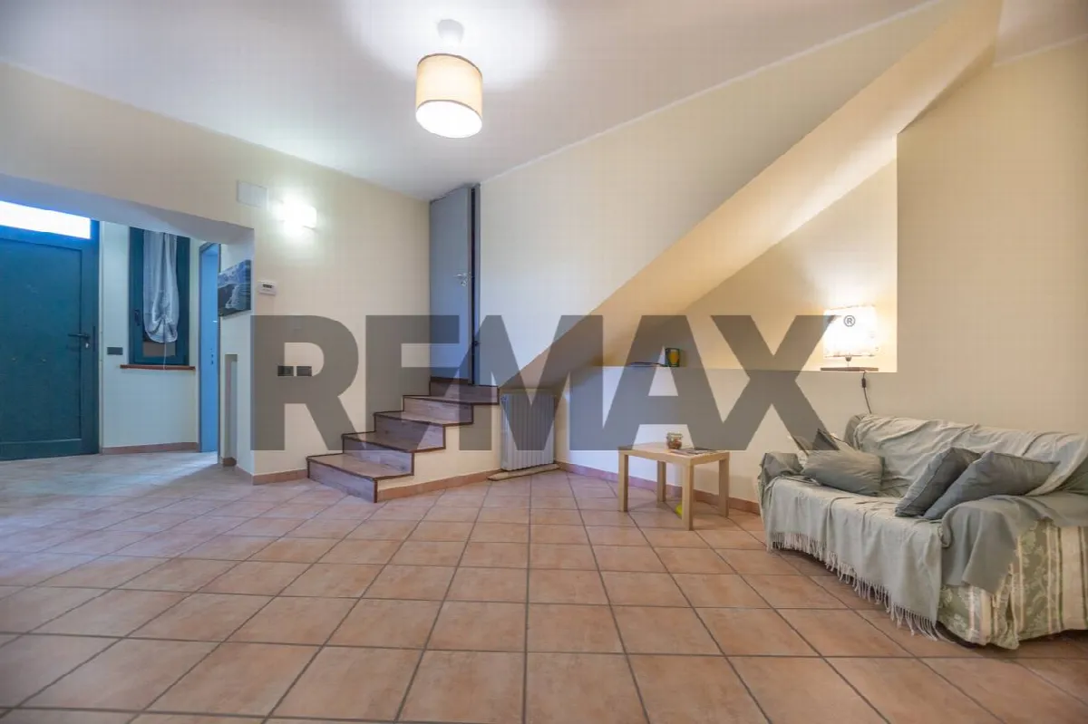 Casa Semindipendente in vendita a Rosciano, Villa Oliveti - foto 2